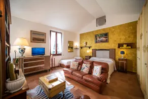 Ipazia | Stunning View • Garden + Parking + A/C - Image 2