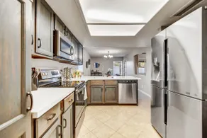 Sensational Glendale home w/ FREE Heated Pool! - Image 5