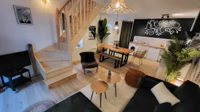 Home Antonin & Maye - Image 5
