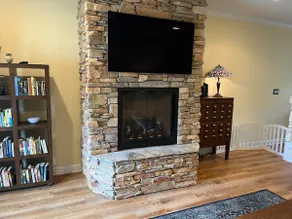 Whispering Pines Retreat - Image 4
