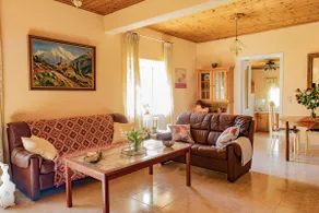 Washing Machine, free Wi-Fi & Parking, Patio - Image 2