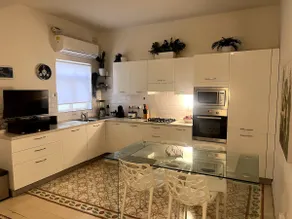 Cozy, modern and welcoming - Image 3
