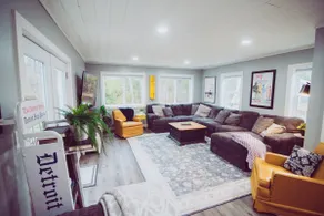 RIVER FRONT Pickleball & Bball Patio-Pets-2 houses - Image 3
