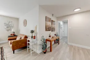 Amazing House*Super Clean*Spacious& Great Location - Image 2