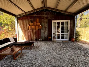 Stylish Spacious Studio-3 min walk (town/lake) - Image 3