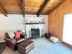 Modern Rustic Chalet with Saco River Access - Image 4