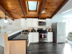 Modern Rustic Chalet with Saco River Access - Image 3