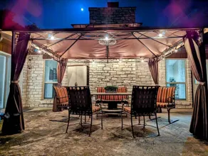 SA, Texas Hill Country Getaway - Image 5