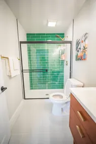 Unbeatable Location! Newly Renovated 2 Bed 1 Bath - Image 5