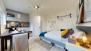 Modern Studio 5 - Regents Park - Image 5