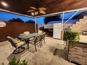 Paradise at home with pool and hot tub - Image 5