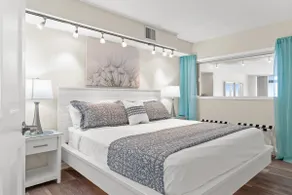 1 King BR Oceanfront Resort | Prime Location - Image 2