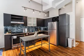 Central 1 Bed + Co-Working Near Stadium & CBD! - Image 2