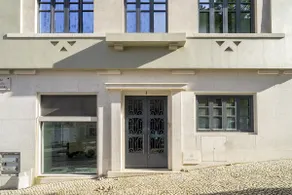 WHome Urban Elegance: A Modern Haven in Lisbon's Heart - Image 4
