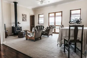 Conargo Cottage - Image 4