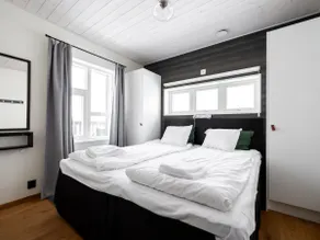Spacious Slopeside Home with Sauna - Image 2