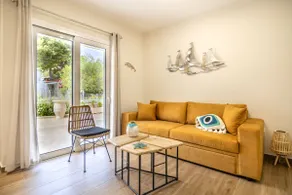 George Luxury Beach House - Image 2