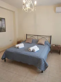 Seaside villa in Nafpaktos - Image 4