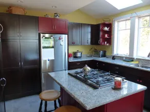 Oceanville Oasis on the Peaceful Island - Image 2