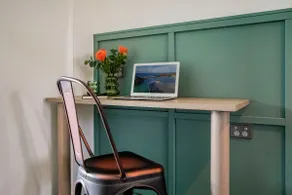 With Daily Service & Concierge - Image 3