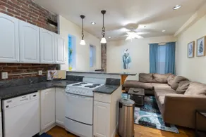 Central 2 Bed in North End | Peapod Rentals - Image 4