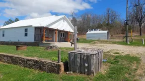 Falling water cabin - Image 3