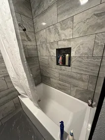 Cozy And Modern 1 Bedroom 1 Bathroom New Brighton - Image 2