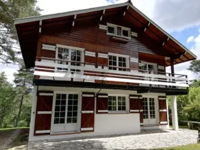 Peaceful Riverside Chalet - Image 3