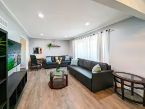 Comfy | Spacious | Convinient - Image 5