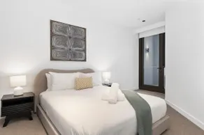 Modern & Stylish 1BR Apt w Balcony, WiFI =& Parking - Image 3