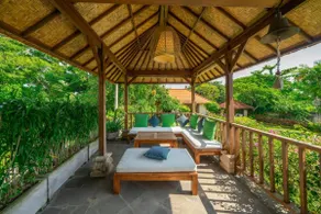 Benoa Bay: 2BR Villa Steps from beach - Image 3
