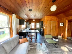 Little Moon Cabin: Ski, Golf, Lake, Walk to Town - Image 3