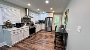 Ansonia House. 8 Min to Downtown - Image 2
