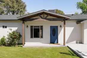Backyard Bungalow | Pool | Near Airport - Image 4