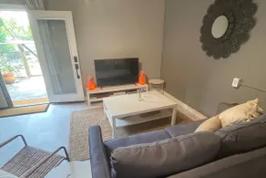 Spacious Studio Apt. Glen Ellen - Image 3