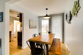 Family/Pet-Friendly w/ yard by Lake Ontario - Image 3
