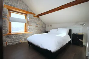 Kemptville Suites~ Loft Suite 2 - Image 4