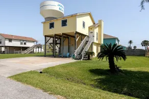 CLEAN! SPACIOUS, fast Wifi, 7min Walk to Beach - Image 4