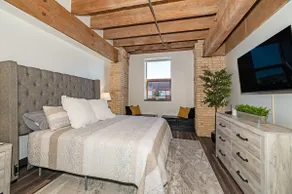 Loft on Lake Ave - Image 3