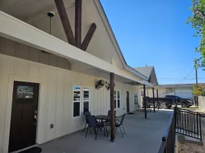 Mid-town Veranda (Emerald) - Image 5