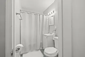 Family-Friendly/WiFi + Kitchen - Image 3