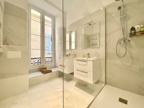 Elegant and spacious 3p, heart of Menton. Air-conditioned - Image 4