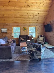 Cozy Cabin in the Woods - Image 4