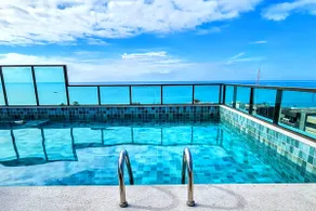 SMART902 • Giant Chair • Beach on Foot * Pool - Image 5