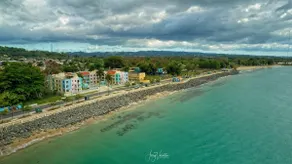 Oceanfront Paradise: Your Island Escape - Image 2