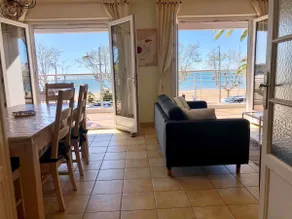 Beautiful terrace, air conditioning, panoramic view, close to the train station - Image 5