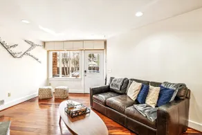 Downtown Pinkney House w/Parking - Image 3