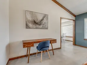 Charming West Side Retreat - Image 4