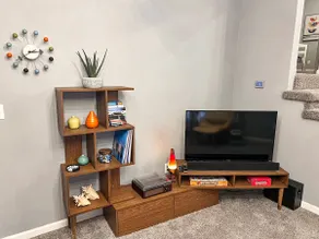 2 BDR Vibrant & Cozy Townhouse - Image 2