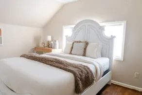 The Main Cottage - Image 3